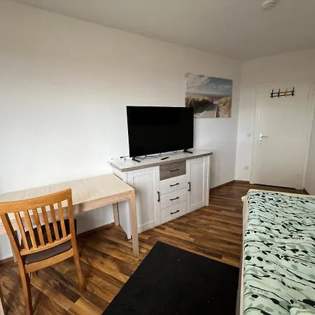 公寓 Schoene Mit 3 Zimmern