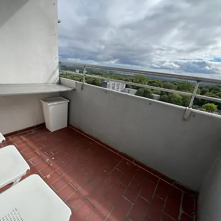 Schoene Mit 3 Zimmern 公寓